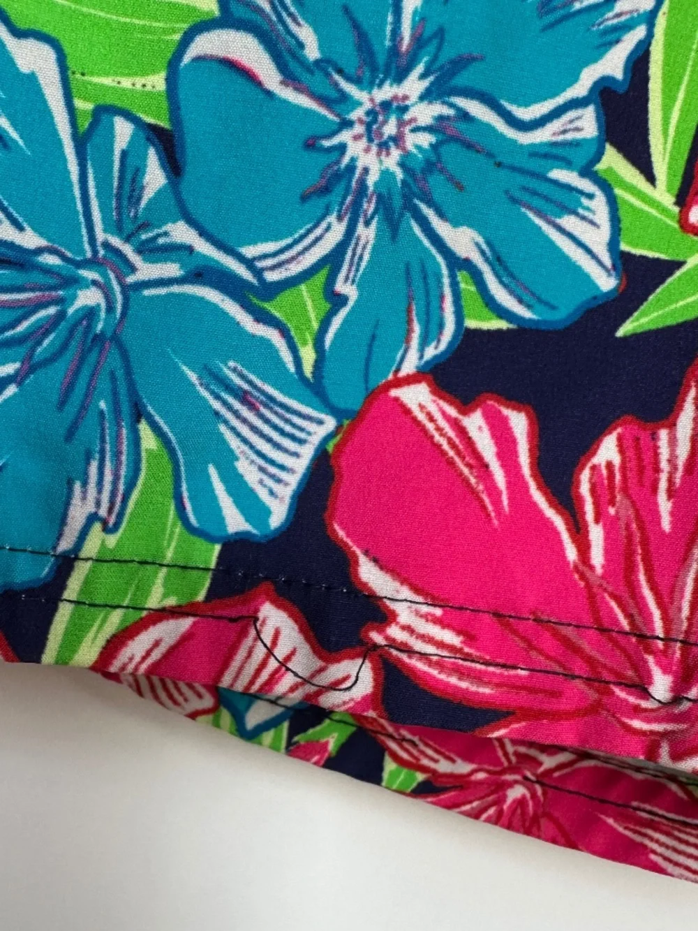 Vineyard Vines Floral Men Swim‎ Trunks